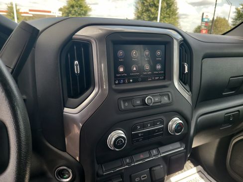 Used 2025 GMC Sierra 2500 Pro AWD/4WD image 16