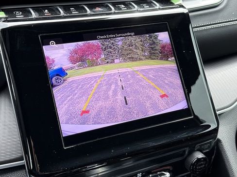 New 2025 Jeep Grand Cherokee Laredo w/ Trailer Tow Package AWD/4WD image 21