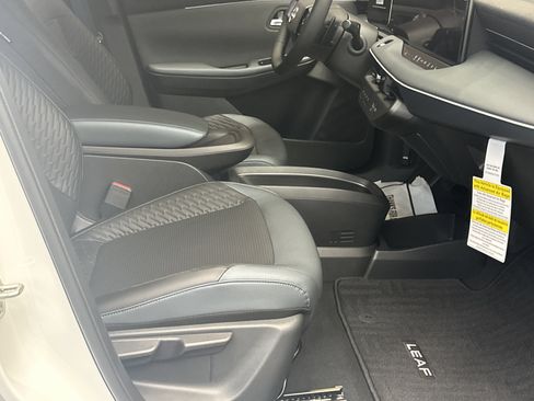 New 2026 Nissan Leaf Platinum+ w/ Cargo Package (Platinum+) image 13