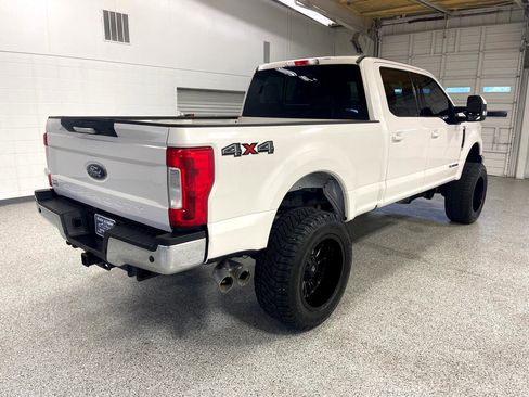 Used 2017 Ford F250 Lariat image 4