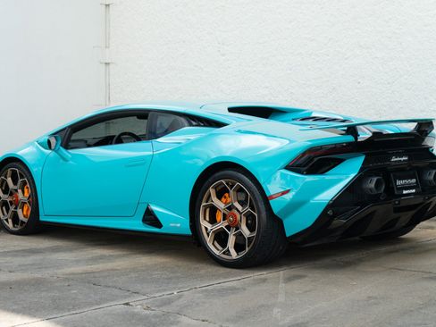 Used 2023 Lamborghini Huracan Tecnica RWD image 11