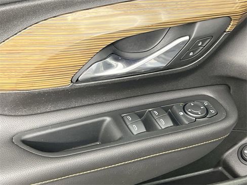 Used 2018 GMC Terrain SLE w/ Infotainment Package I image 13