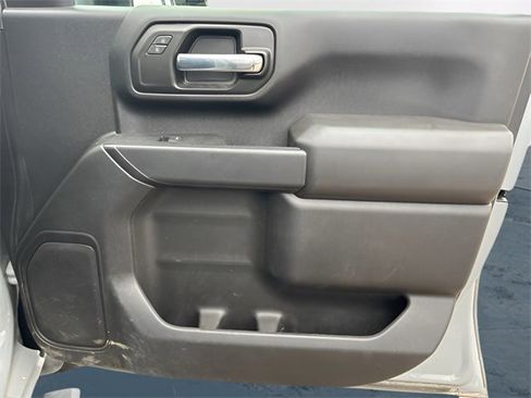Used 2024 Chevrolet Silverado 2500 Custom w/ Custom Value Package image 13