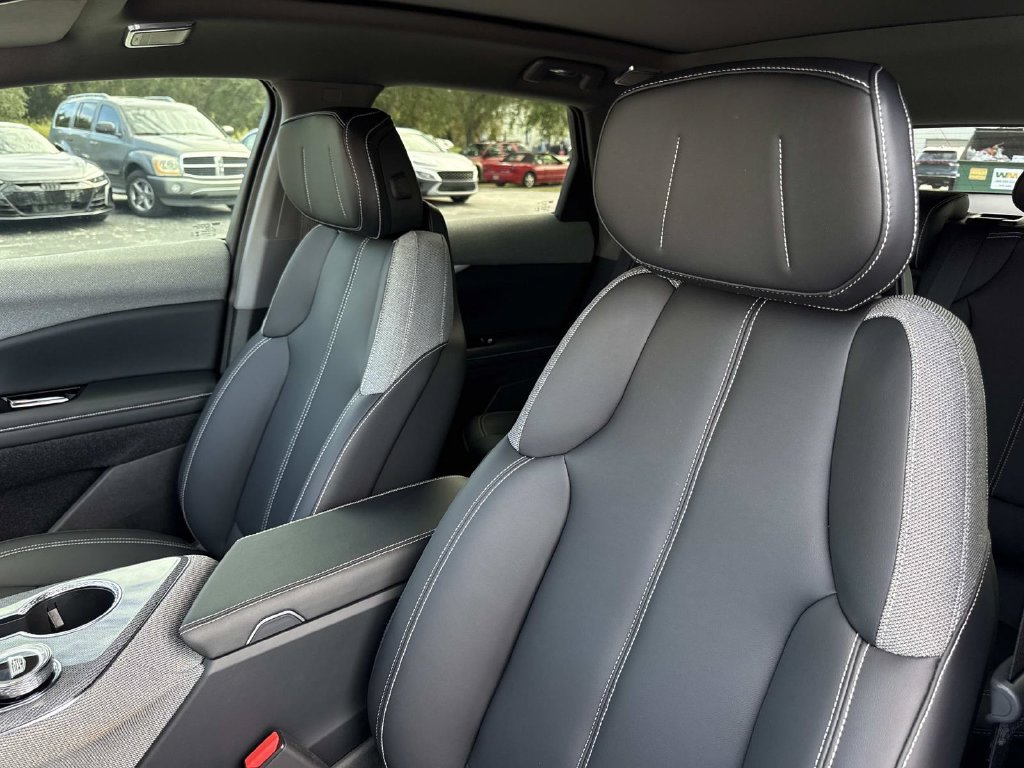 New 2025 Cadillac Optiq Sport 1 AWD/4WD image 22