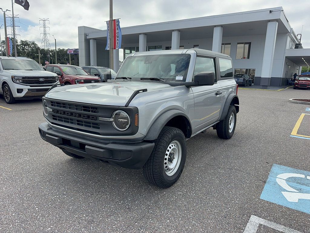 Used 2021 Ford Bronco 2-Door AWD/4WD image 2