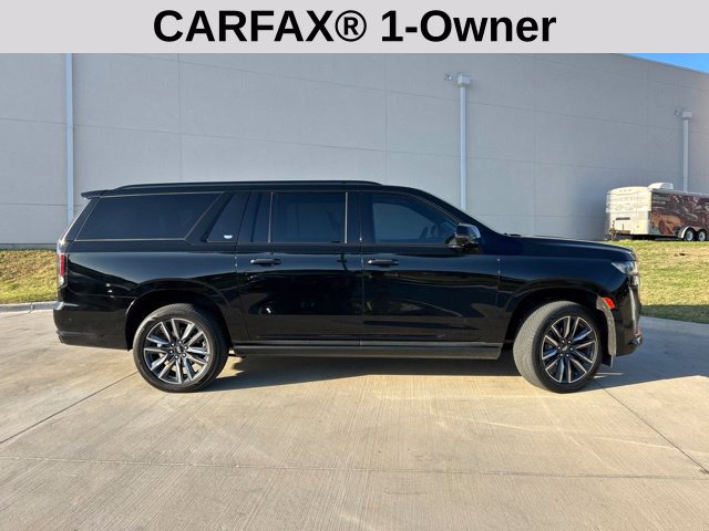 Used 2023 Cadillac Escalade ESV Sport Platinum w/ LPO, Floor Liner Package AWD/4WD image 2