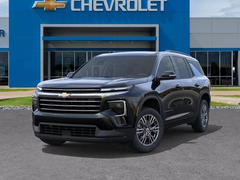 New 2026 Chevrolet Traverse LT w/ Driver Confidence Package FWD image 6