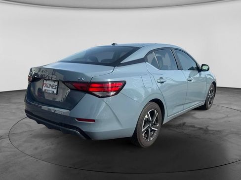 Used 2024 Nissan Sentra SV FWD image 11