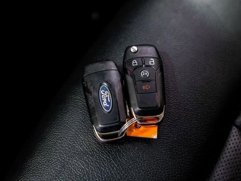 Used 2020 Ford F250 Lariat w/ Chrome Package image 57