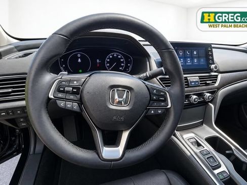 Used 2022 Honda Accord Touring image 10