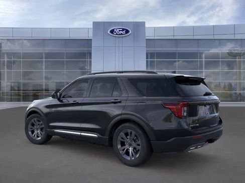New 2025 Ford Explorer Active w/ Active Comfort Package image 4