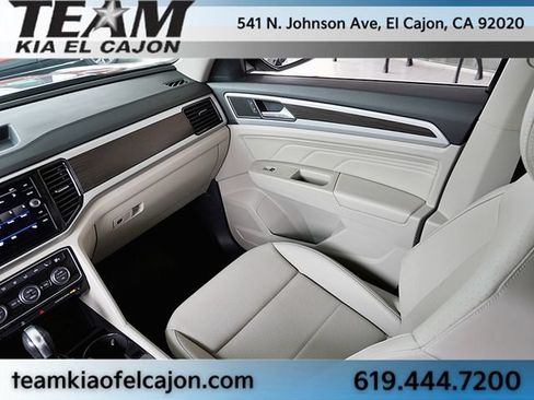 Used 2023 Volkswagen Atlas SE w/ Panoramic Sunroof Package FWD image 25