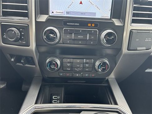 New 2025 Ford F350 Platinum w/ Tremor Off-Road Package image 32