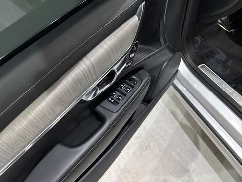Used 2022 Volvo S90 B6 Inscription w/ Advanced Package image 13
