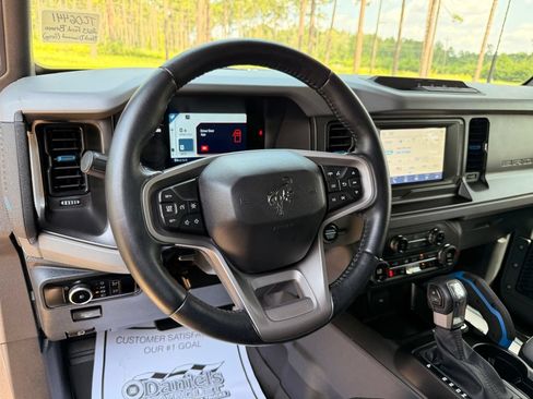 Used 2023 Ford Bronco Black Diamond AWD/4WD image 15