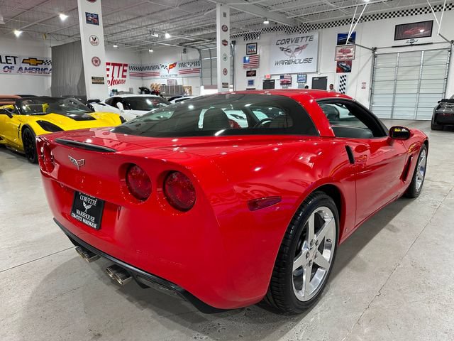 Used 2006 Chevrolet Corvette Coupe w/ Preferred Equipment Group RWD image 17