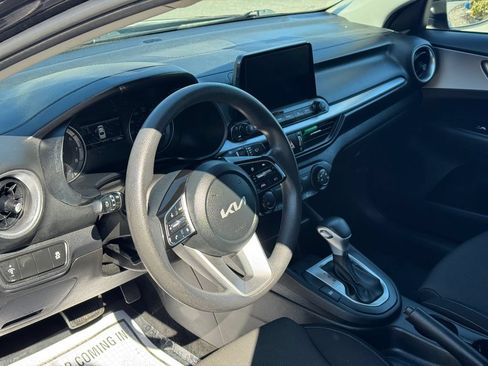 Used 2022 Kia Forte LXS FWD image 21
