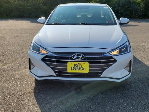Used 2019 Hyundai Elantra SEL FWD image 2