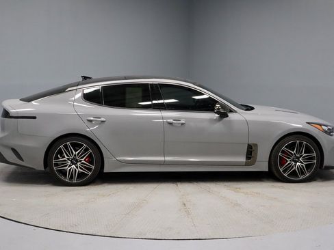 Used 2023 Kia Stinger GT2 image 8