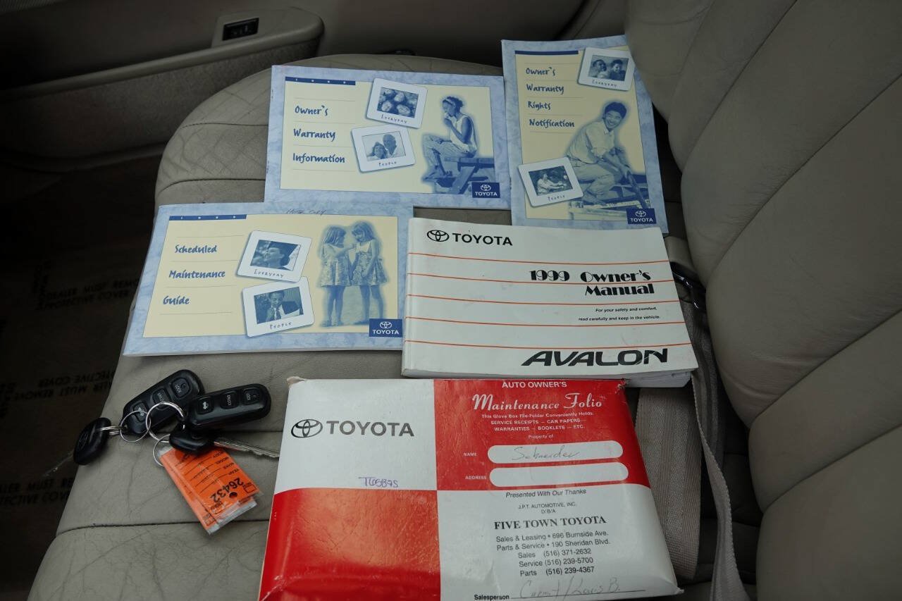 Used 1999 Toyota Avalon XLS FWD image 87
