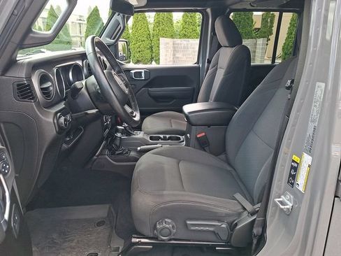 Used 2022 Jeep Wrangler Unlimited Sport AWD/4WD image 14