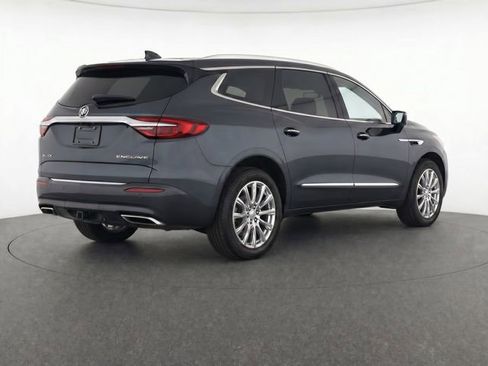 Used 2018 Buick Enclave Premium w/ Experience Buick Package AWD/4WD image 8