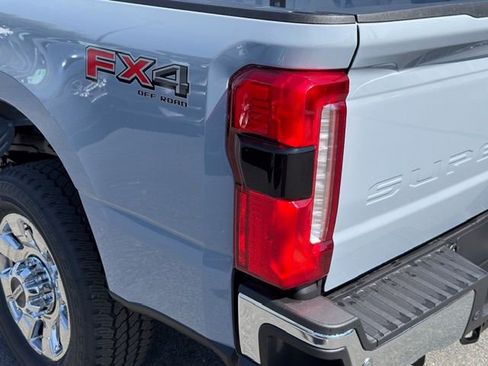 New 2026 Ford F350 Lariat w/ Lariat Ultimate Package image 24