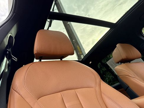 Used 2019 BMW X5 xDrive40i w/ Premium Package image 17