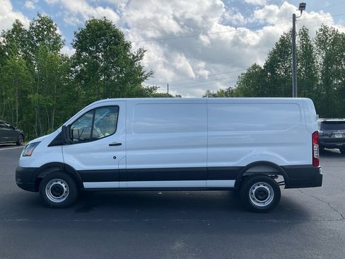 New 2026 Ford Transit 250 Low Roof RWD image 8