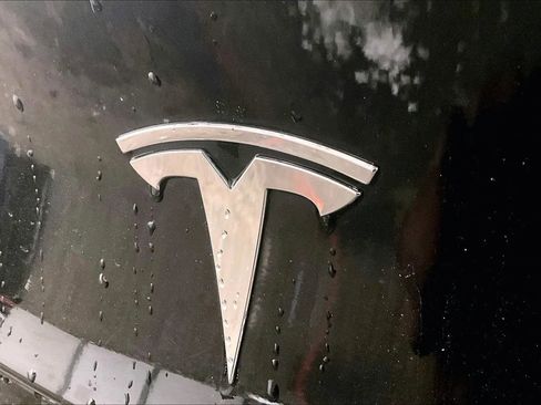 Used 2020 Tesla Model 3 Standard Range Plus image 13