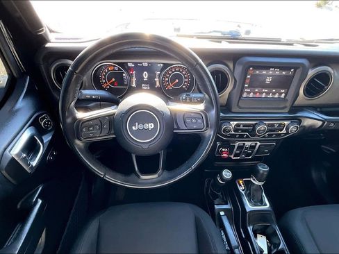 Used 2018 Jeep Wrangler Unlimited Sport S image 8