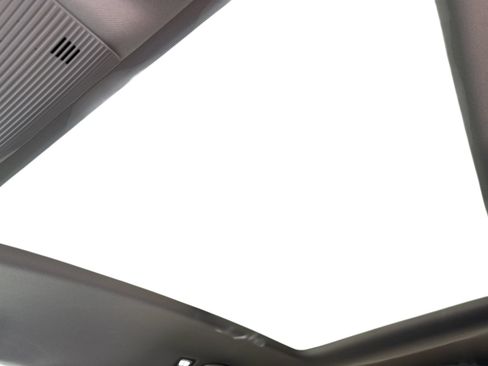 Used 2026 Volkswagen Atlas SE FWD image 17