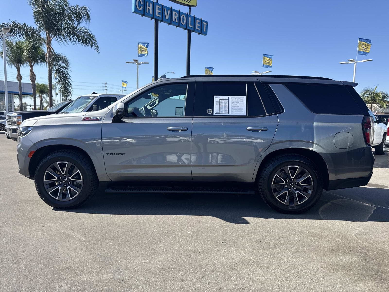 Used 2022 Chevrolet Tahoe Z71 w/ Z71 Off-Road Package AWD/4WD image 8