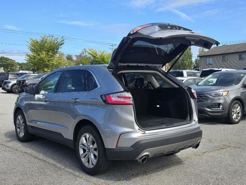 Used 2024 Ford Edge Titanium image 10