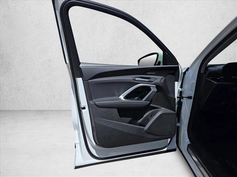 New 2025 Audi Q5 Premium Plus image 12