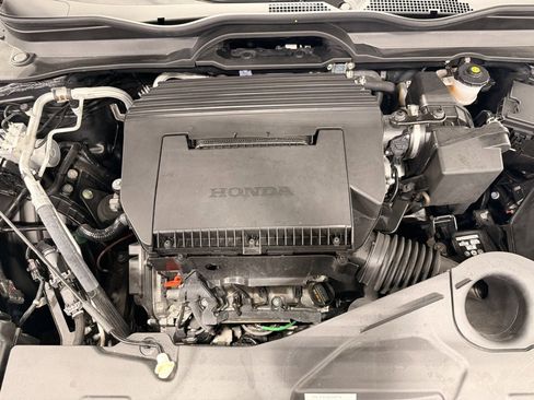 Used 2024 Honda Pilot LX image 44