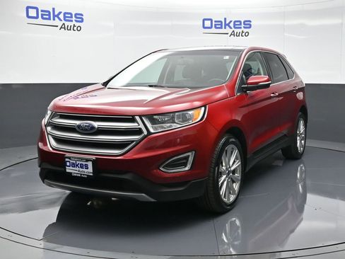 Used 2018 Ford Edge Titanium w/ Equipment Group 301A image 4
