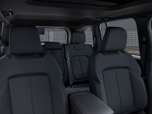 New 2025 Jeep Grand Cherokee Laredo X w/ Luxury Tech Group I AWD/4WD image 26