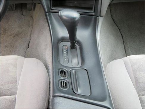 Used 1996 Ford Thunderbird LX RWD image 22
