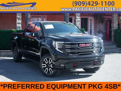 Used 2022 GMC Sierra 1500 AT4 w/ AT4 Preferred Package