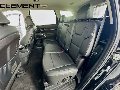 Used 2025 Kia Telluride LX FWD image 30