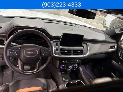 Used 2024 GMC Yukon AT4 w/ Technology Package AWD/4WD image 7