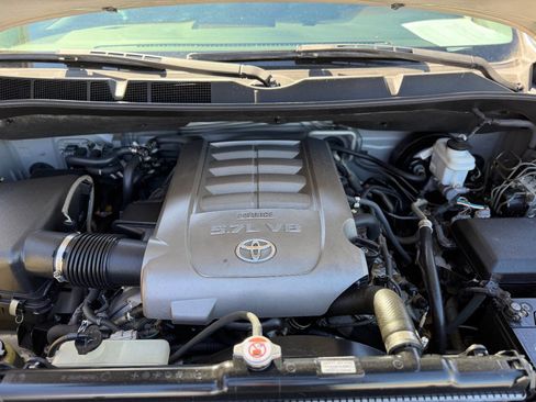 Used 2008 Toyota Sequoia SR5 image 24