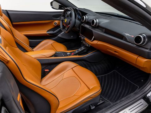 Certified 2023 Ferrari Portofino M RWD image 79