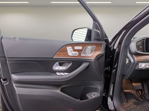 Used 2025 Mercedes-Benz GLE 350 4MATIC image 28