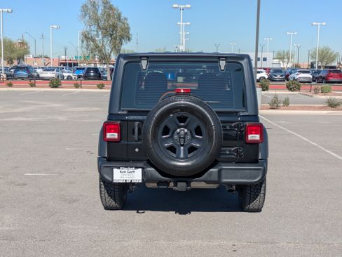 Used 2023 Jeep Wrangler Sport image 4
