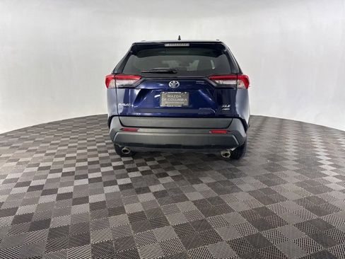 Used 2021 Toyota RAV4 XLE image 7