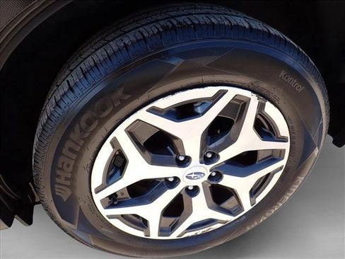 Used 2020 Subaru Forester Premium AWD/4WD image 7