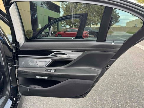 Used 2018 BMW ALPINA B7 xDrive image 69