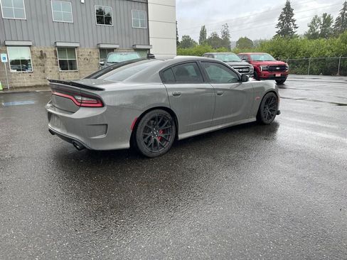 Used 2018 Dodge Charger R/T Scat Pack w/ Dynamics Package RWD image 3